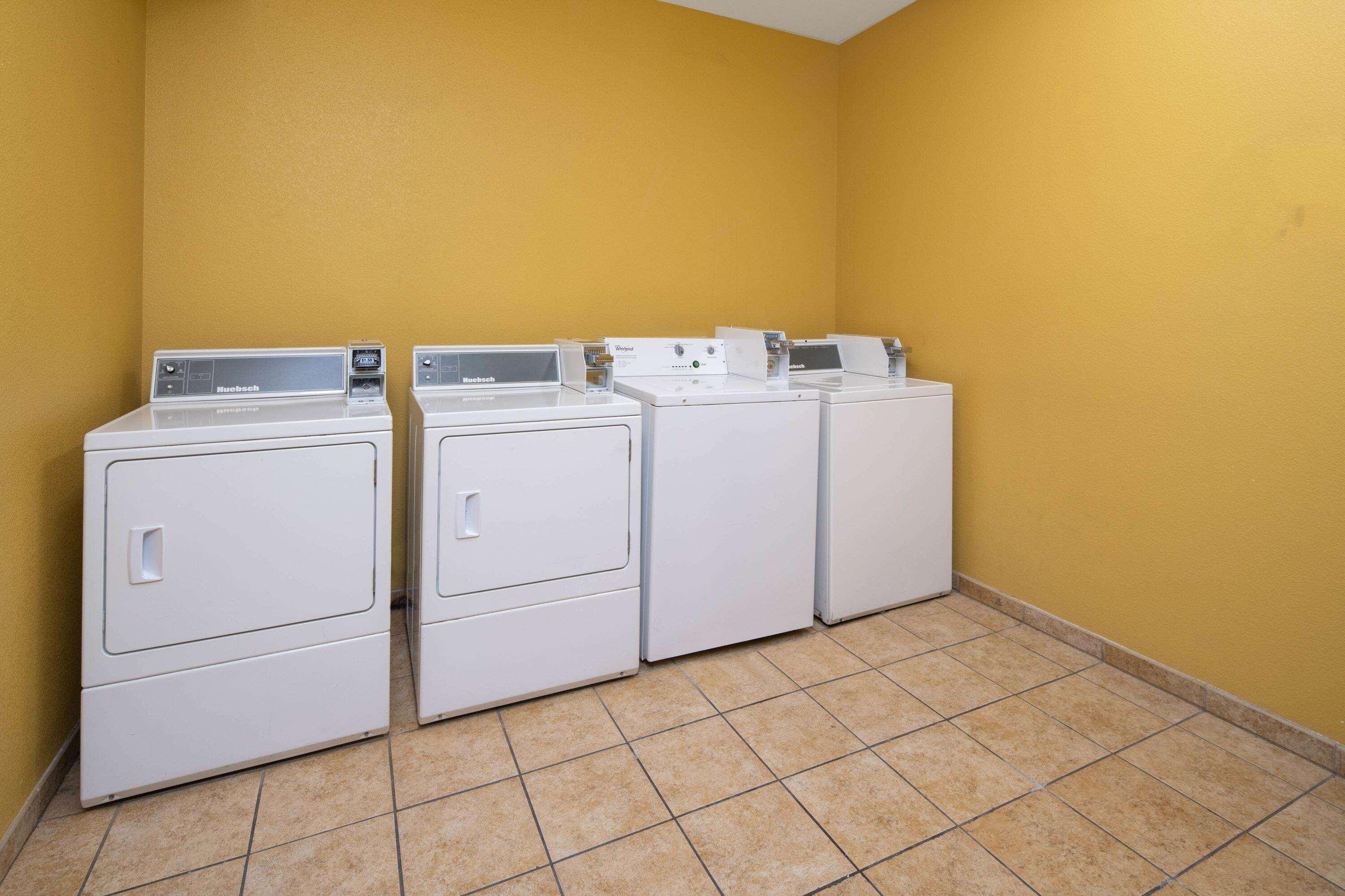 Baymont By Wyndham Las Vegas South Strip מראה חיצוני תמונה