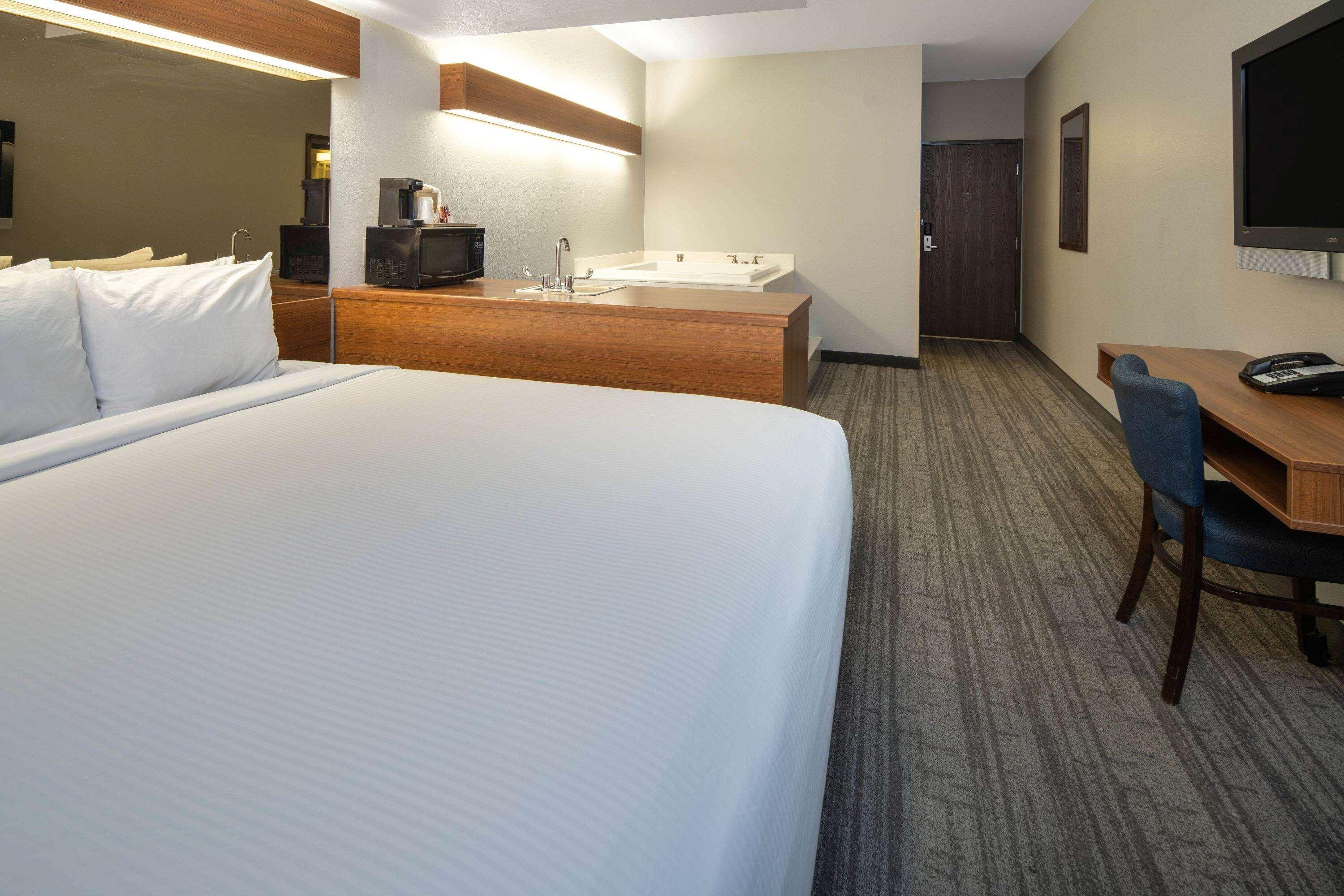 Baymont By Wyndham Las Vegas South Strip מראה חיצוני תמונה